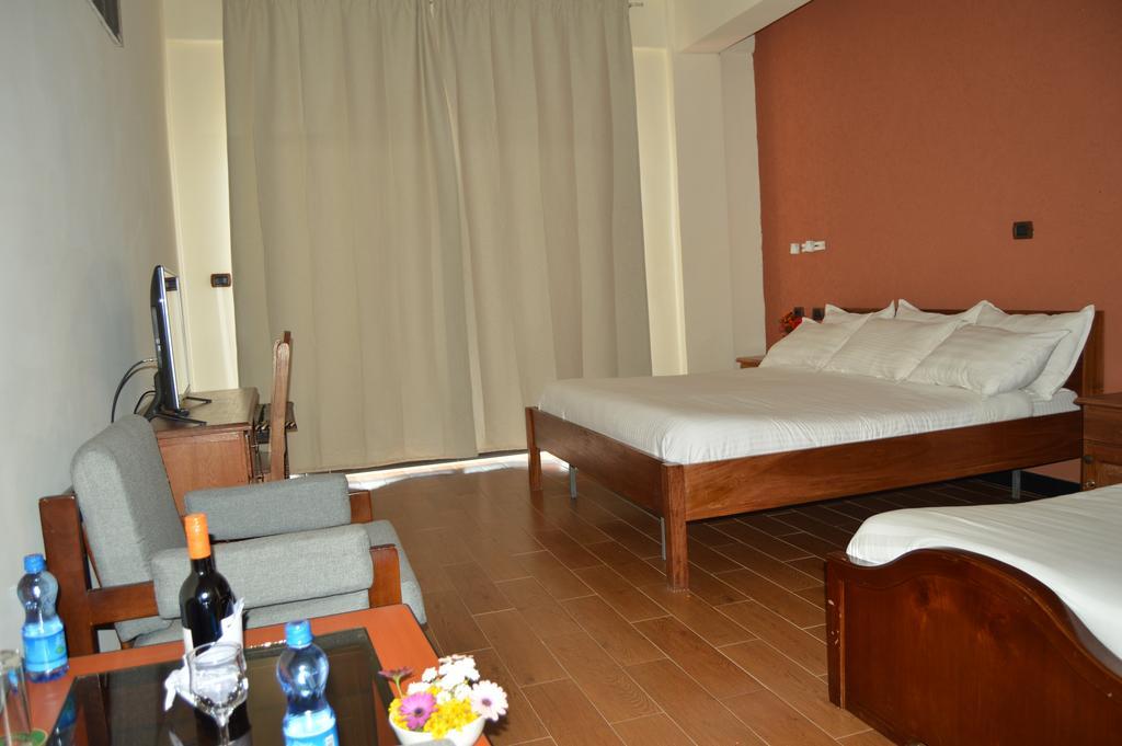 Harbe Hotel Lalibela Bagian luar foto